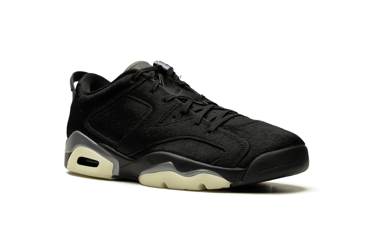 JORDAN WOMENS Air Jordan 6 Womens "Blackout" IO9786 001 IO9786 001 from Stadium Goods
