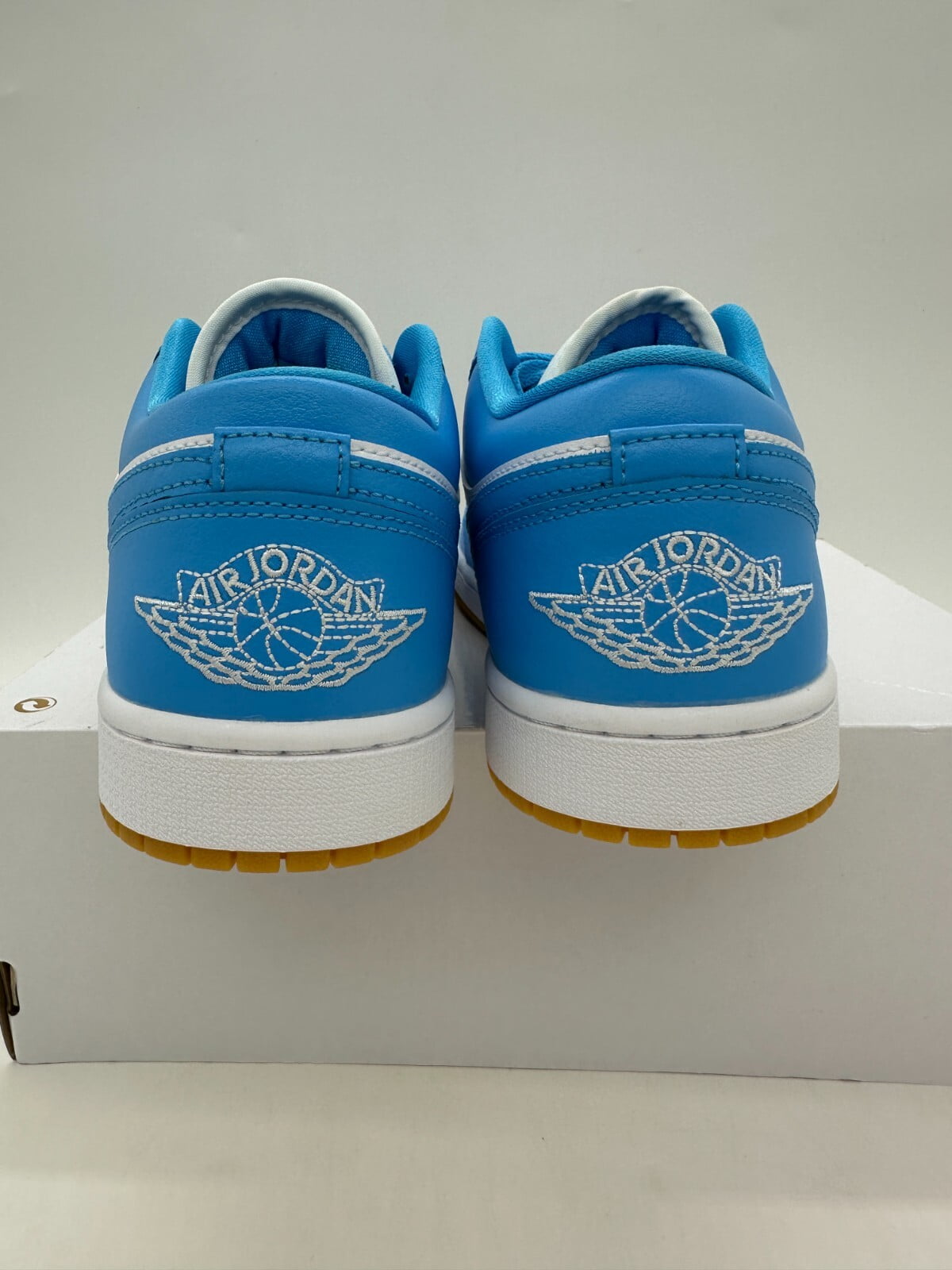 Women's Jordan 1 Low White/DK Powder Blue (DC0774 104) - 7.5