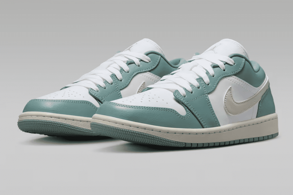 AIR JORDAN 1 Low Women's Green DC0774-138 Size 6