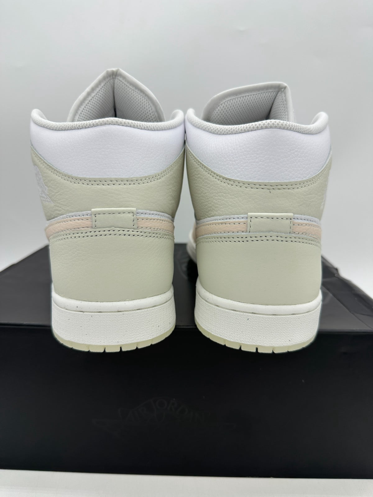 Men's Jordan 1 Mid SE White/Guava Ice-Sea Glass (HJ6654 100) - 10.5