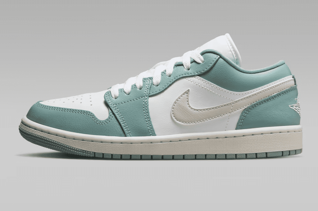 AIR JORDAN 1 Low Women's Green DC0774-138 Size 6