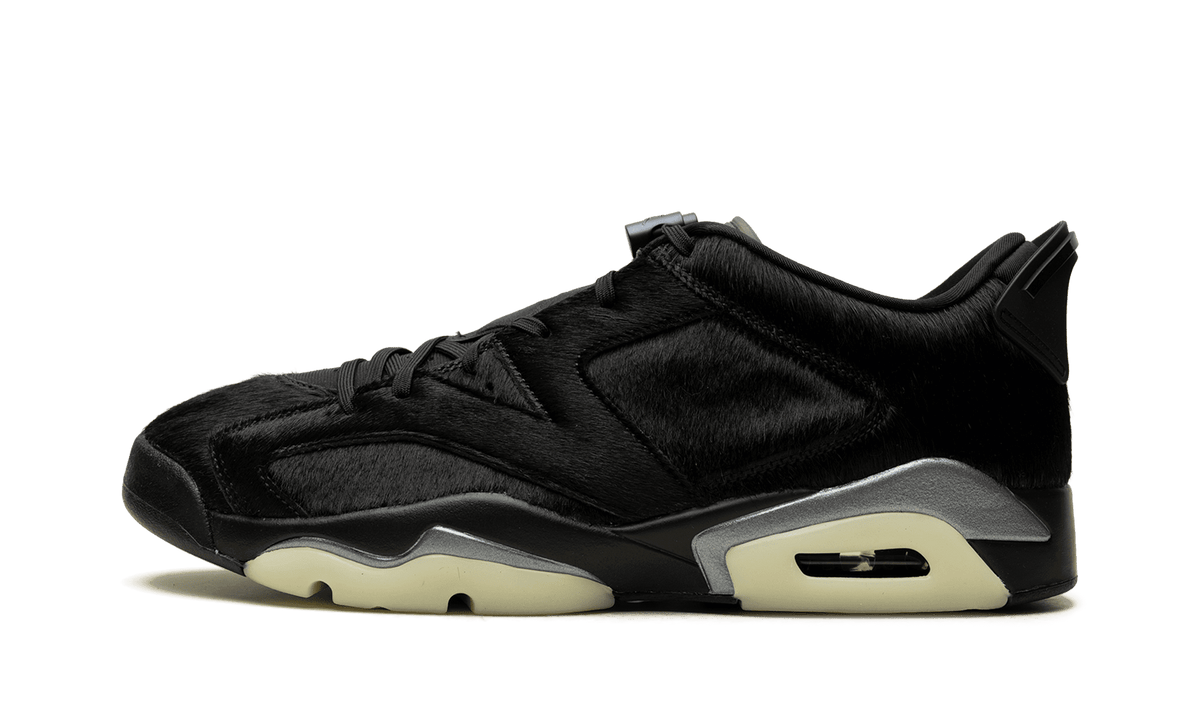 JORDAN WOMENS Air Jordan 6 Womens "Blackout" IO9786 001 IO9786 001 from Stadium Goods