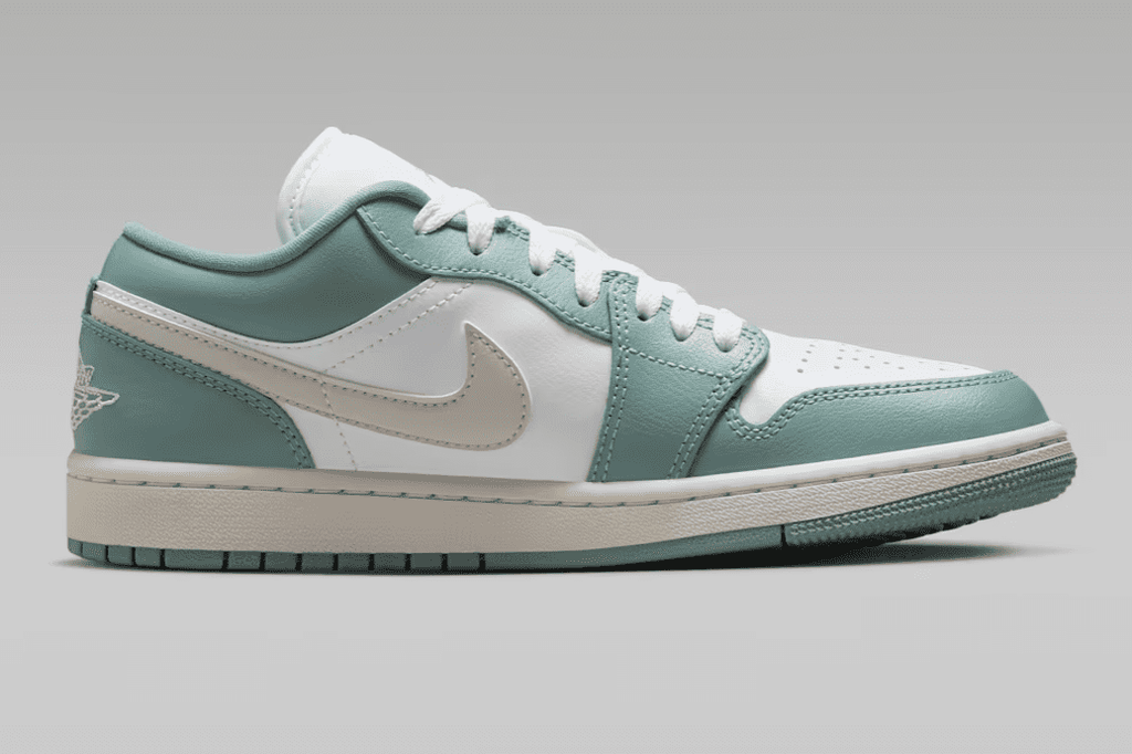 AIR JORDAN 1 Low Women's Green DC0774-138 Size 6